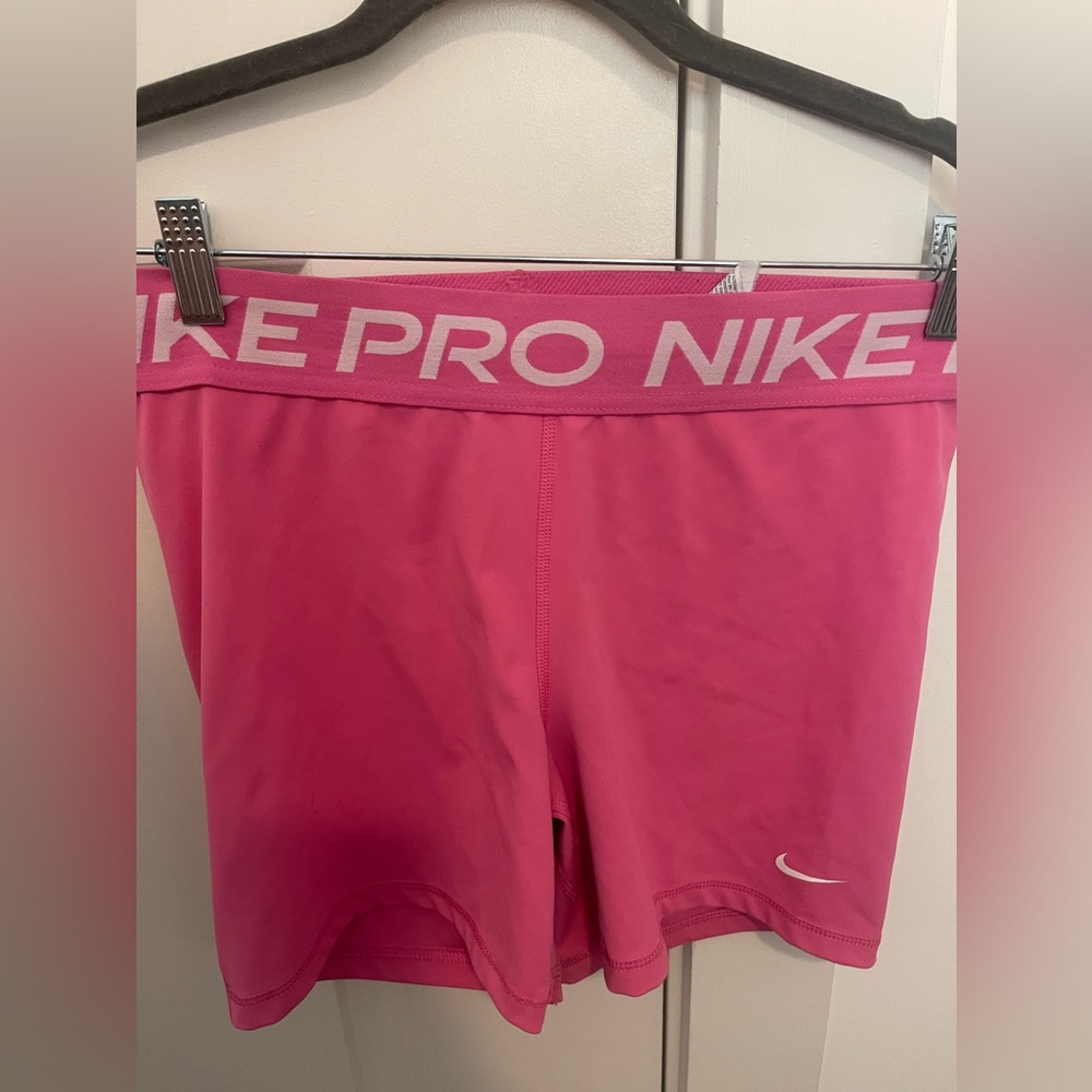 Pink Nike Pros